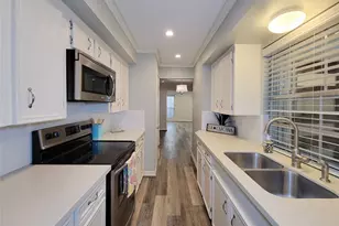 6302 1st St, Bellaire, TX 77401 - Photo 9