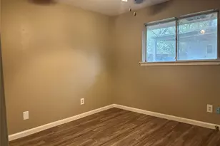 4906 Hollybrook Ln, Houston, TX 77039 - Photo 11