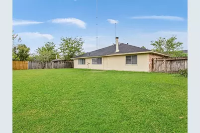 8418 Lone Quail Drive, Houston, TX 77489 - Photo 17