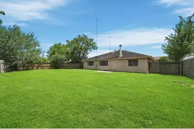 8418 Lone Quail Drive, Houston, TX 77489 - Photo 11