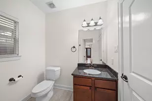 1717 Francis St, Houston, TX 77004 - Photo 5