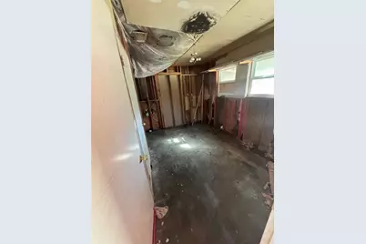 1139 7th Avenue N, Texas City, TX 77590 - Photo 5