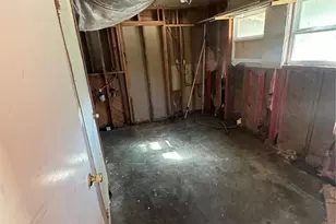 1139 7th Ave N, Texas City, TX 77590 - Photo 5