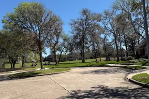 7807 Elm Tree Ct, Sugar Land, TX 77479 - Photo 37