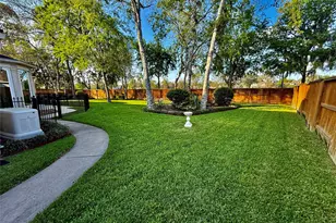 7807 Elm Tree Ct, Sugar Land, TX 77479 - Photo 1