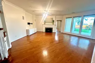 7807 Elm Tree Ct, Sugar Land, TX 77479 - Photo 15