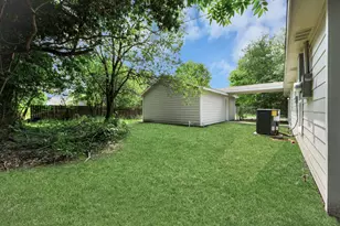 4802 Alvin St, Houston, TX 77033 - Photo 3