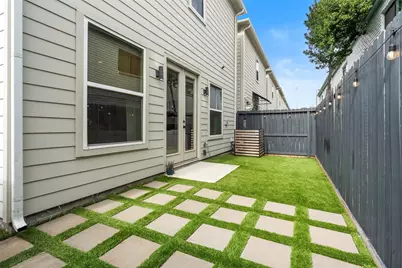 5202 Pinemont Creek Lane, Houston, TX 77018 - Photo 3