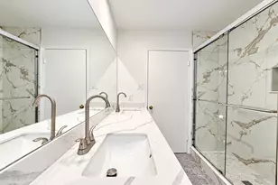 7903 Augustine Dr, Houston, TX 77036 - Photo 21