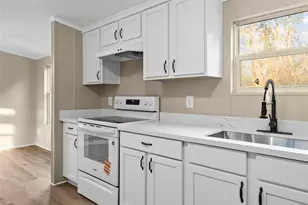 12902 Indian Ridge Dr, Dayton, TX 77535 - Photo 13