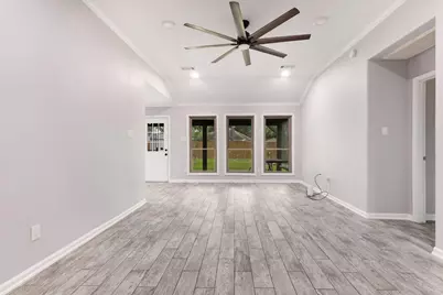 6123 Springhaven Drive, Houston, TX 77396 - Photo 7