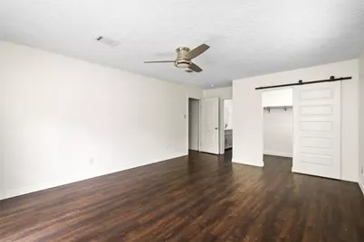 560 Landfall Lane, Conroe, TX 77302 - Photo 27