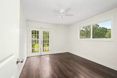 560 Landfall Lane, Conroe, TX 77302 - Photo 33