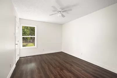 560 Landfall Lane, Conroe, TX 77302 - Photo 29