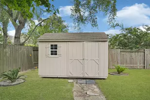 12911 Chalfield Cir, Houston, TX 77044 - Photo 29