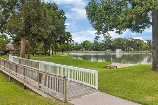 12911 Chalfield Cir, Houston, TX 77044 - Photo 33