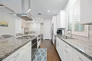 1324 W Pierce St, Houston, TX 77019 - Photo 9