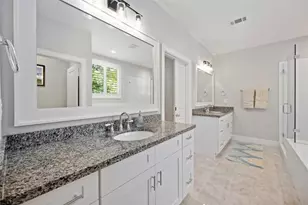 1324 W Pierce St, Houston, TX 77019 - Photo 17