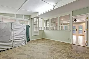 110 N Grace St, Crockett, TX 75835 - Photo 21