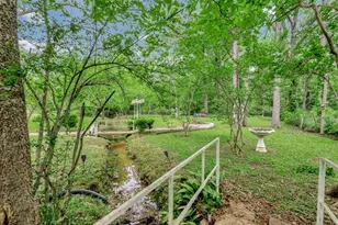 110 N Grace St, Crockett, TX 75835 - Photo 35