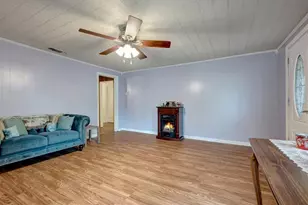 110 N Grace St, Crockett, TX 75835 - Photo 9