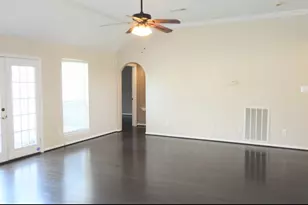 5407 Oak Cove Dr, Houston, TX 77091 - Photo 7