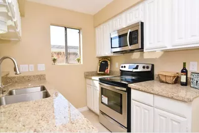 2120 Wilcrest Drive #113, Houston, TX 77042 - Photo 3