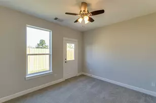 1809 Napa Creek Ln, Houston, TX 77009 - Photo 33