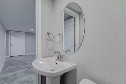 3205 Eastex Freeway, Houston, TX 77026 - Photo 37