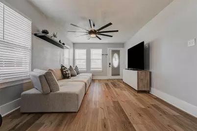 3205 Eastex Freeway, Houston, TX 77026 - Photo 3