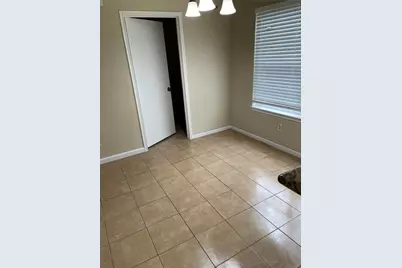 2914 Arrowhead Drive, Sugar Land, TX 77479 - Photo 9
