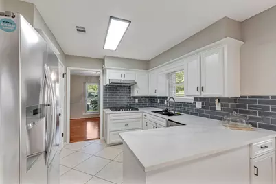 3806 Millbridge Drive, Houston, TX 77059 - Photo 13