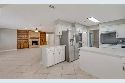 3806 Millbridge Drive, Houston, TX 77059 - Photo 11