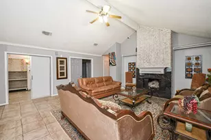 13102 Richmond Ave., Houston, TX 77082 - Photo 9