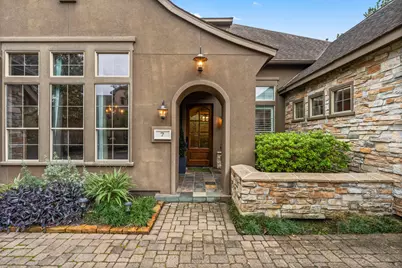 7 Cotillion Court, The Woodlands, TX 77382 - Photo 5