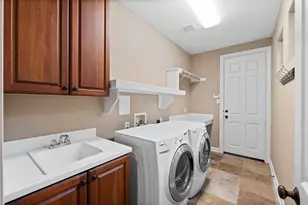 7 Cotillion Ct, The Woodlands, TX 77382 - Photo 39