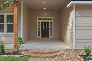 1817 Ranch Trail Ct, Magnolia, TX 77354 - Photo 5