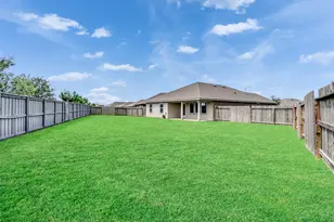8003 Black Forest Ln, Rosharon, TX 77583 - Photo 33