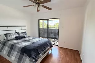 3075 Walnut Bend Ln, Houston, TX 77042 - Photo 25