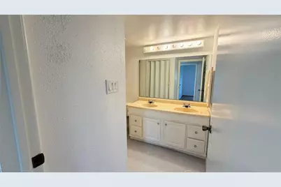 3075 Walnut Bend Lane #36, Houston, TX 77042 - Photo 27