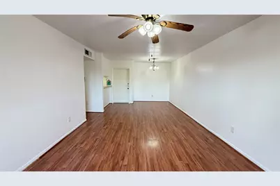 3075 Walnut Bend Lane #36, Houston, TX 77042 - Photo 19