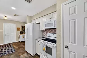 16903 Paint Rock Rd, Friendswood, TX 77546 - Photo 19