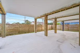 3009 Ave M 1/2, Galveston, TX 77550 - Photo 47