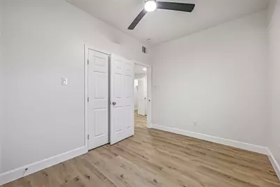 3009 Avenue M 1/2, Galveston, TX 77550 - Photo 31
