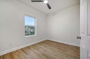 3009 Ave M 1/2, Galveston, TX 77550 - Photo 27