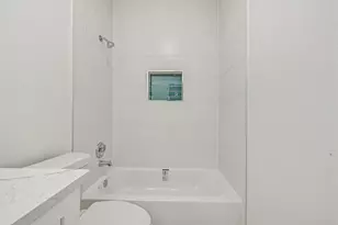 3009 Ave M 1/2, Galveston, TX 77550 - Photo 33