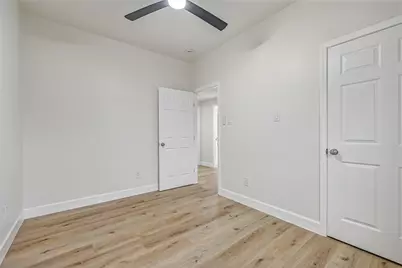 3009 Avenue M 1/2, Galveston, TX 77550 - Photo 35