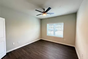 2102 Antoine Dr, Houston, TX 77055 - Photo 5