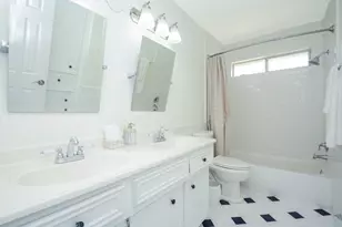 6650 Grove Field Ln, Houston, TX 77084 - Photo 13