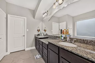 13813 Crystal Harbor Ln Lane, Pearland, TX 77584 - Photo 33